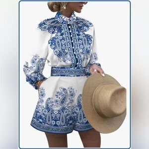 Blue and White 2 Piece Set